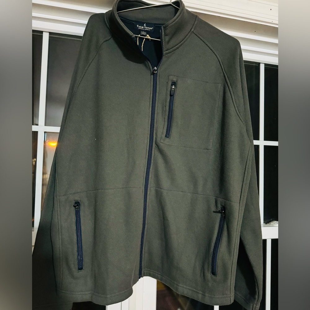 New with tags Taylor Vintage zip up thermal/fleece large